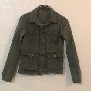 H&M Jackets & Coats - H&M Olive green utility jacket H&M Jackets & Coats - H&M Olive green utility jacket